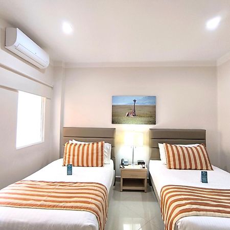 Hotel Neiva Plaza Екстер'єр фото